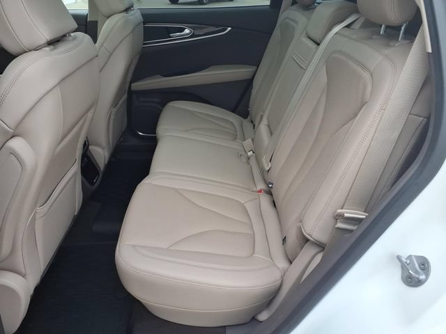 Used 2022 Lincoln Nautilus Reserve AWD/4WD image 13