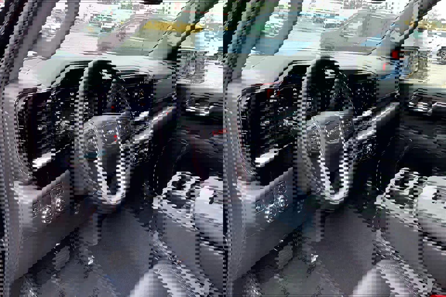 Used 2025 GMC Sierra 1500 SLT image 16