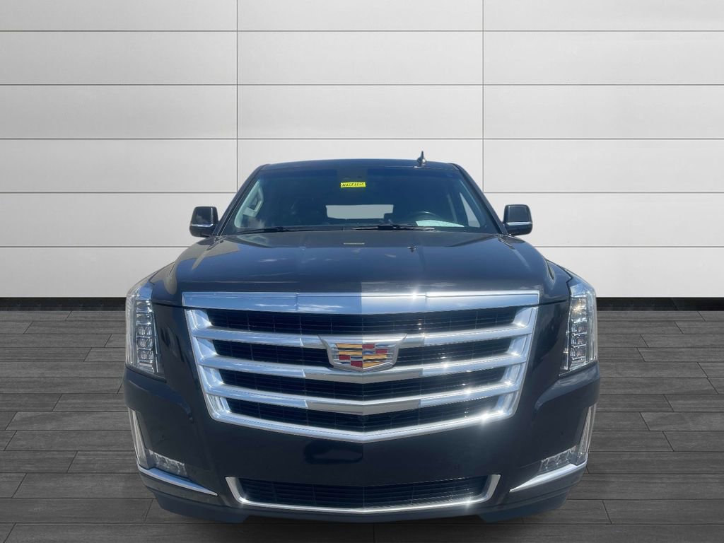 Used 2019 Cadillac Escalade ESV Luxury AWD/4WD image 2