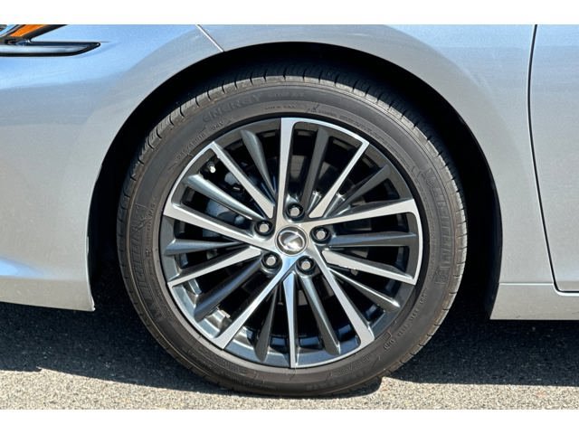 Certified 2022 Lexus ES 300h w/ Premium Package FWD image 25