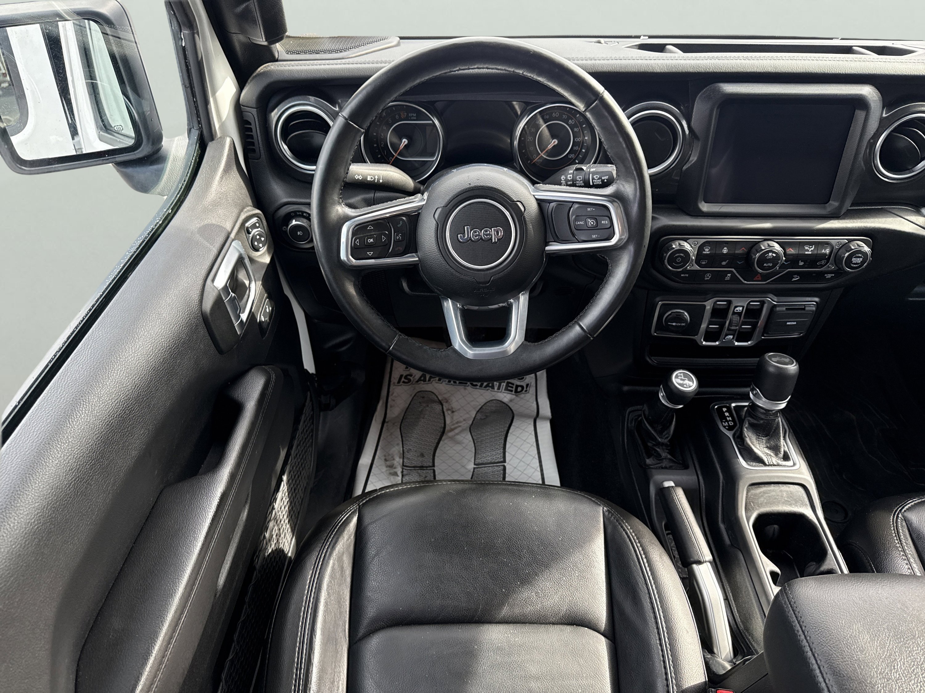 Used 2021 Jeep Wrangler Unlimited Sahara AWD/4WD image 16