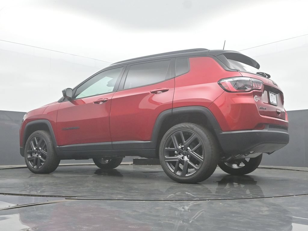 New 2026 Jeep Compass Limited w/ Sun, Sound & Navigation Group AWD/4WD image 46