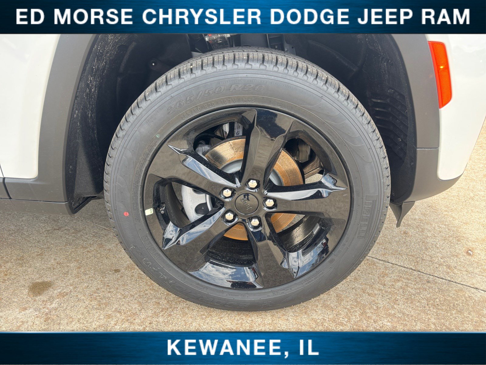 New 2026 Jeep Grand Cherokee Limited w/ Limited Altitude Package AWD/4WD image 16