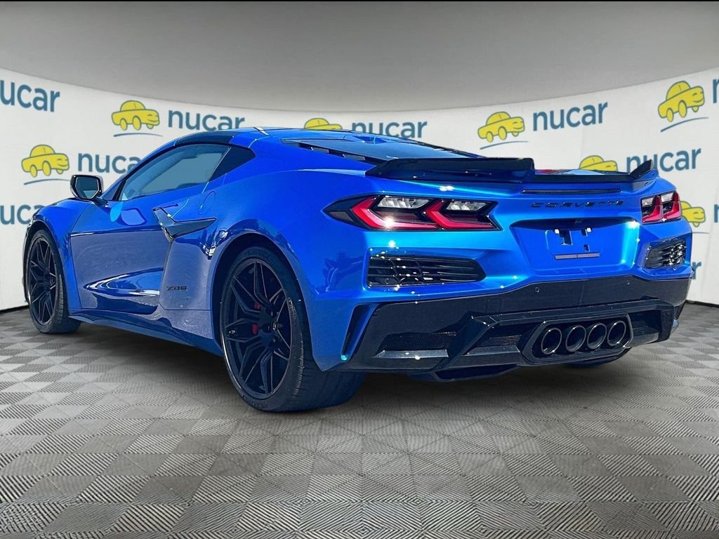 Used 2024 Chevrolet Corvette Z06 w/ Stealth Interior Trim Package RWD image 4