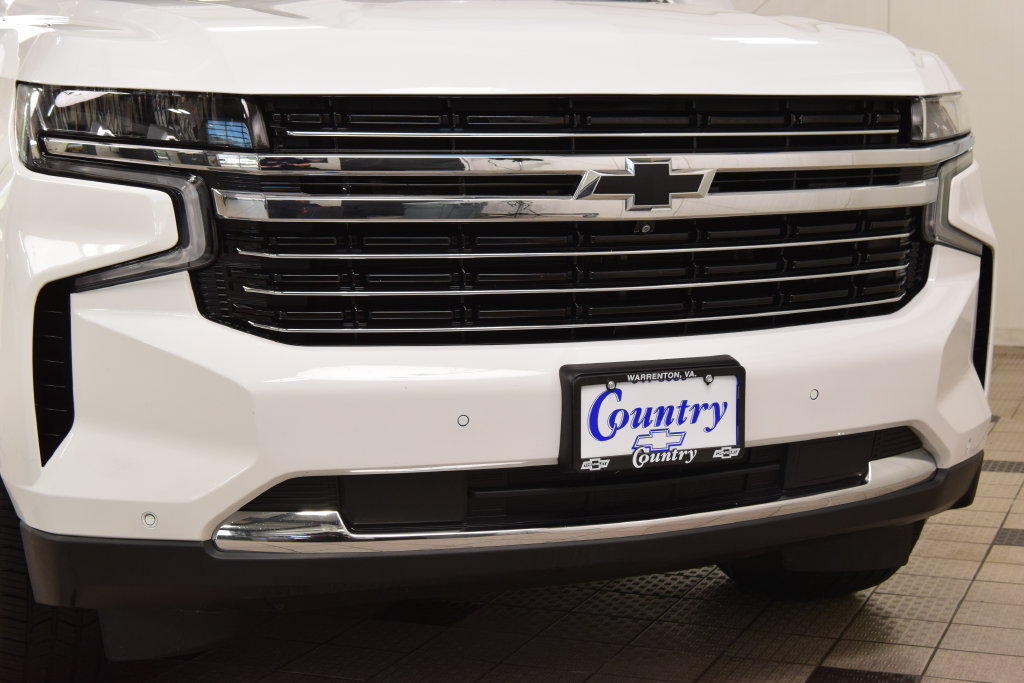 Used 2024 Chevrolet Suburban LT w/ LT Signature Package AWD/4WD image 13