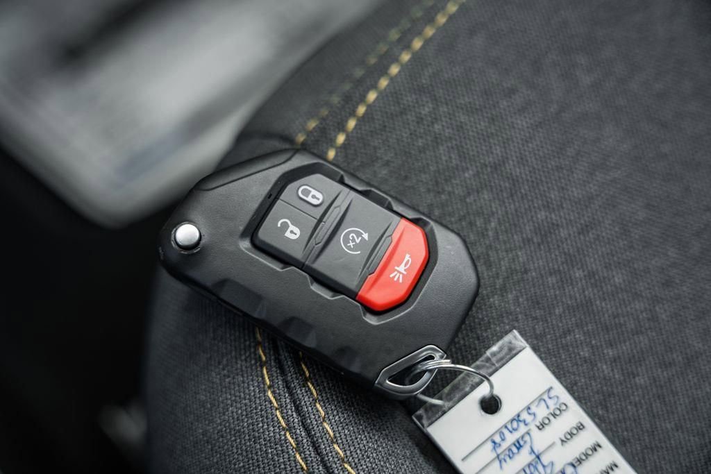 New 2025 Jeep Gladiator Sport AWD/4WD image 44