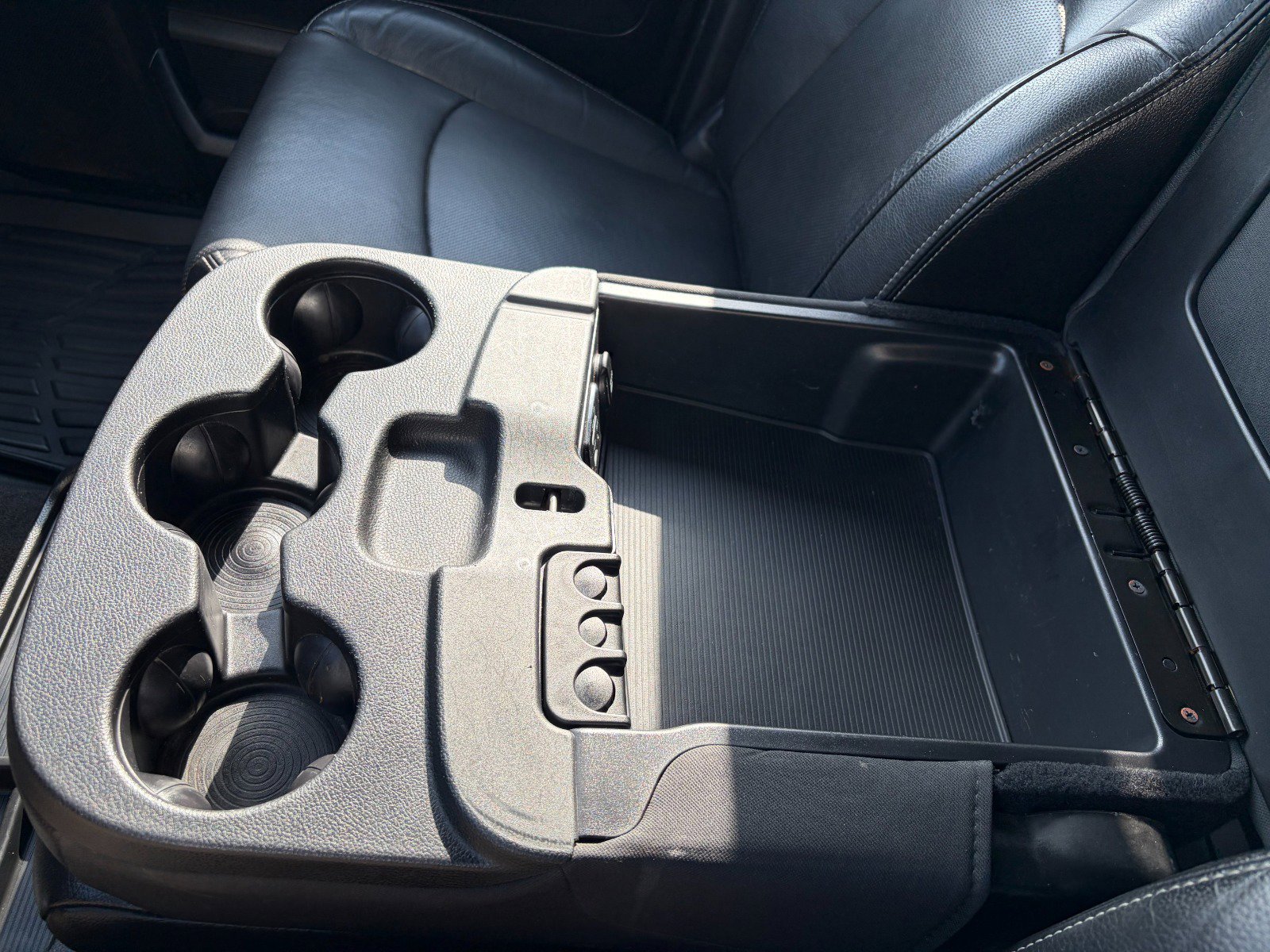 Used 2016 RAM 1500 Laramie w/ Convenience Group image 17