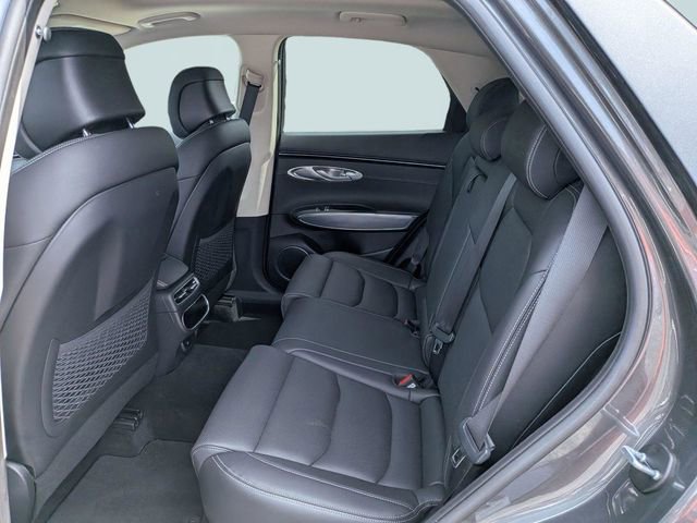 Used 2023 Genesis GV70 2.5T w/ Select Package AWD/4WD image 13