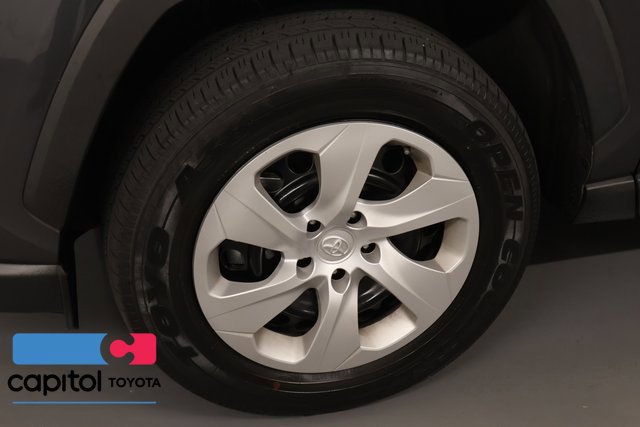 Certified 2024 Toyota RAV4 LE AWD/4WD image 8