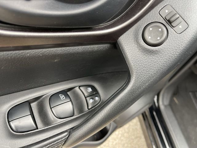 Used 2022 Nissan Rogue Sport S AWD/4WD image 13