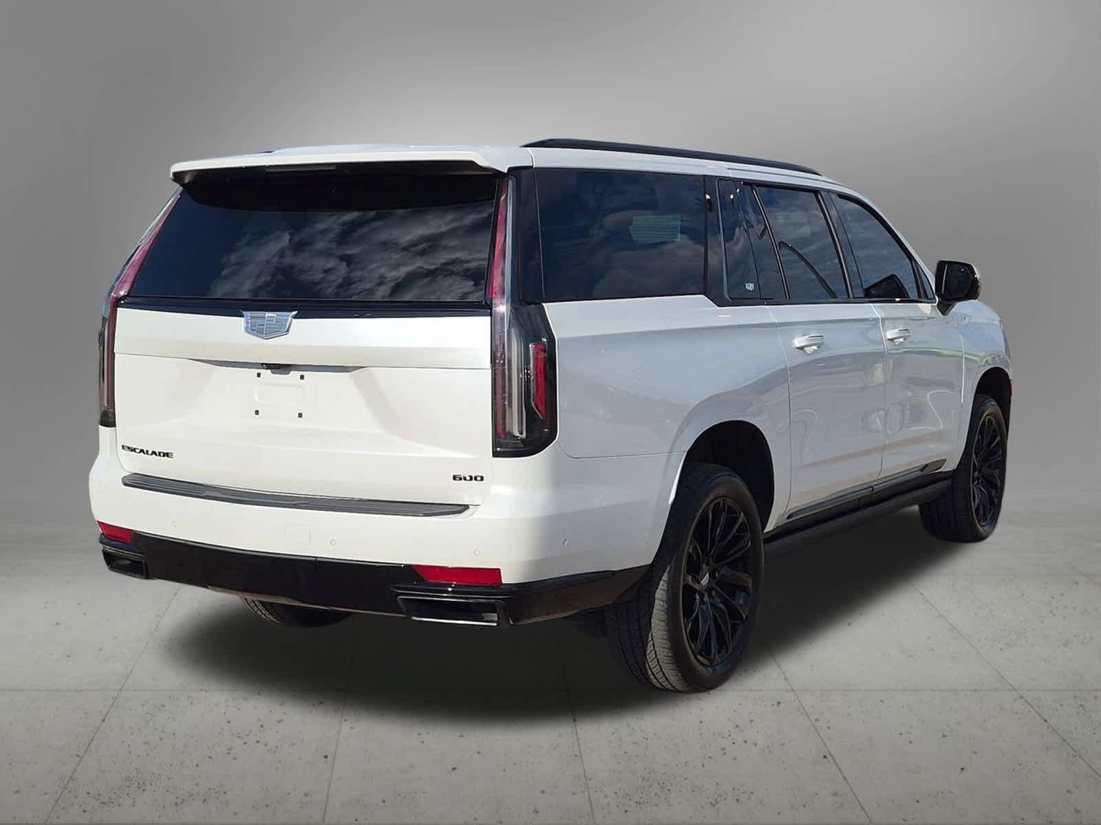 Used 2024 Cadillac Escalade ESV Sport w/ LPO, ONYX Package AWD/4WD image 6