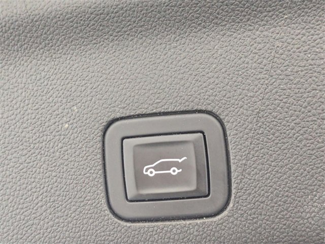 Certified 2025 Chevrolet Suburban Z71 image 32