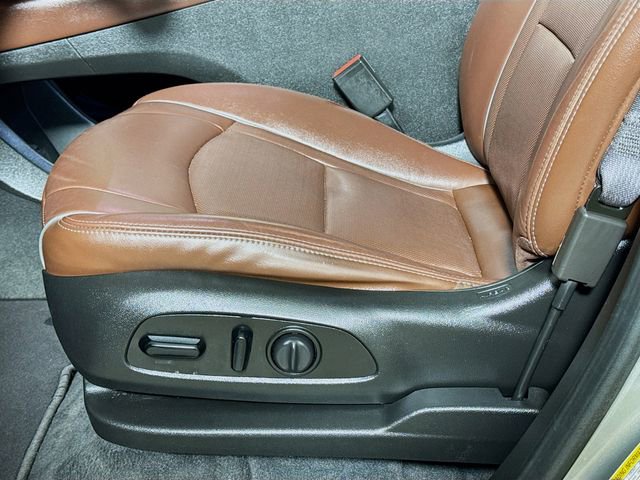 Used 2019 Buick Enclave Avenir w/ Avenir Technology Package FWD image 18