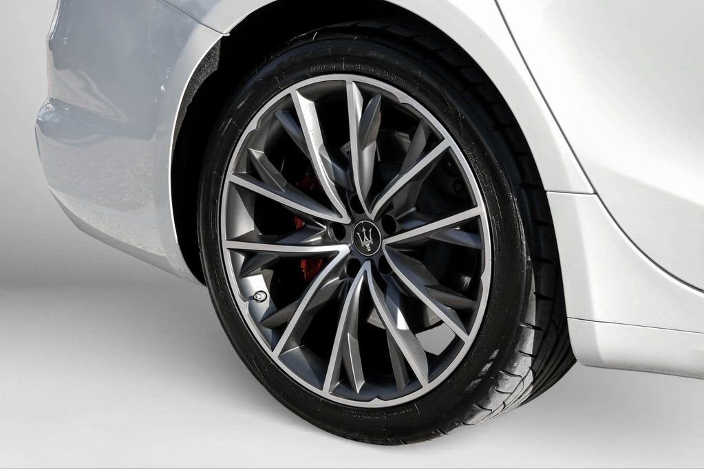 Used 2023 Maserati Ghibli Modena image 50