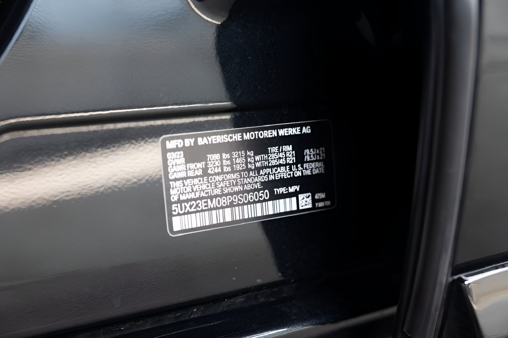 Used 2023 BMW X7 xDrive40i w/ M Sport Package AWD/4WD image 90