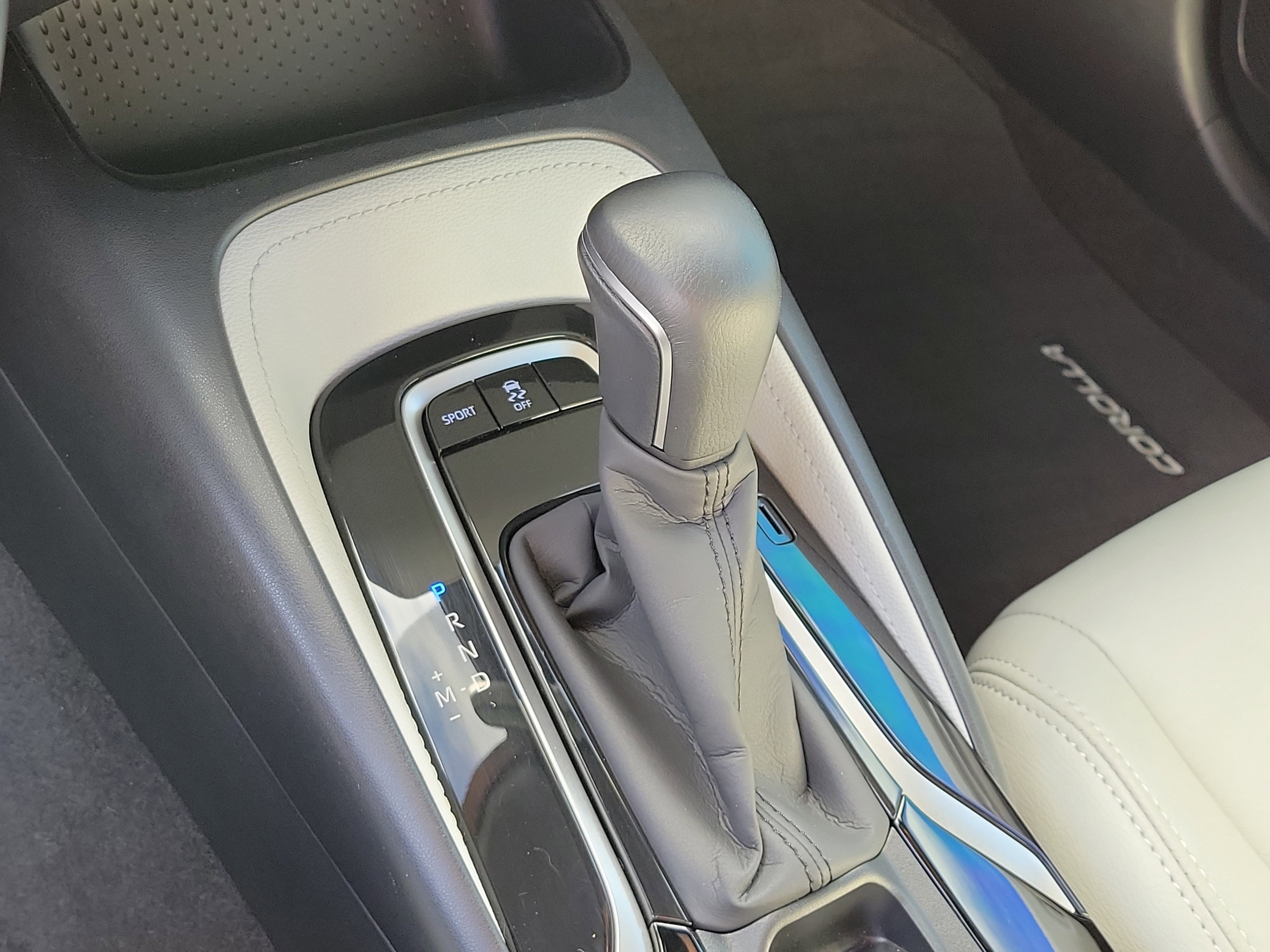 Used 2020 Toyota Corolla SE image 28