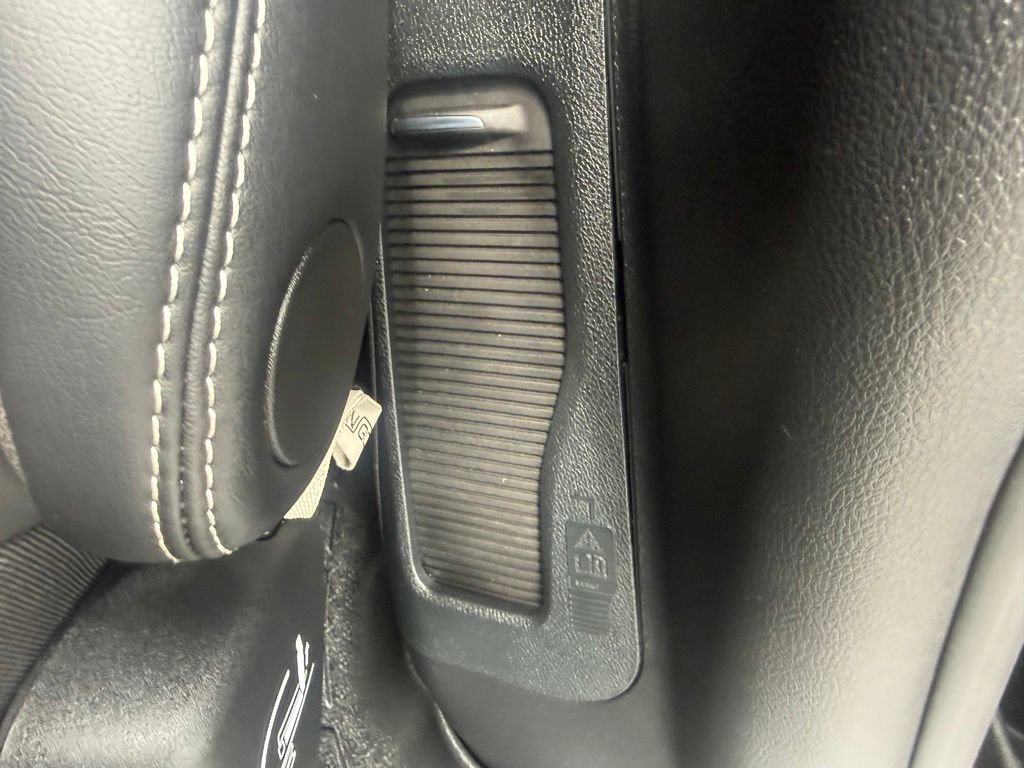 Used 2025 Chrysler Pacifica Select w/ Uconnect Theater Family Group AWD/4WD image 48