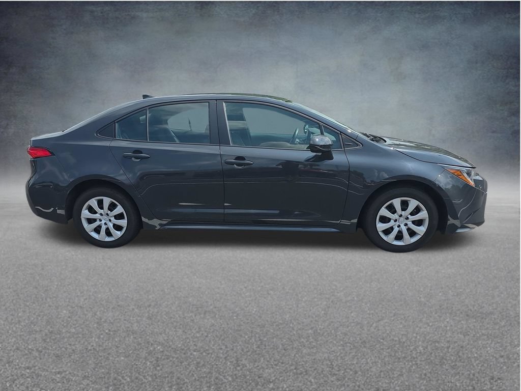 Used 2024 Toyota Corolla LE FWD video 3
