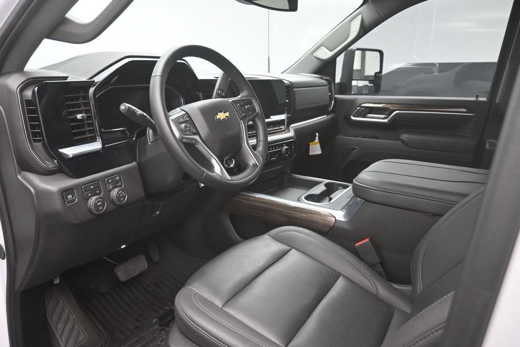 Used 2026 Chevrolet Silverado 3500 LT w/ Texas Edition AWD/4WD image 19