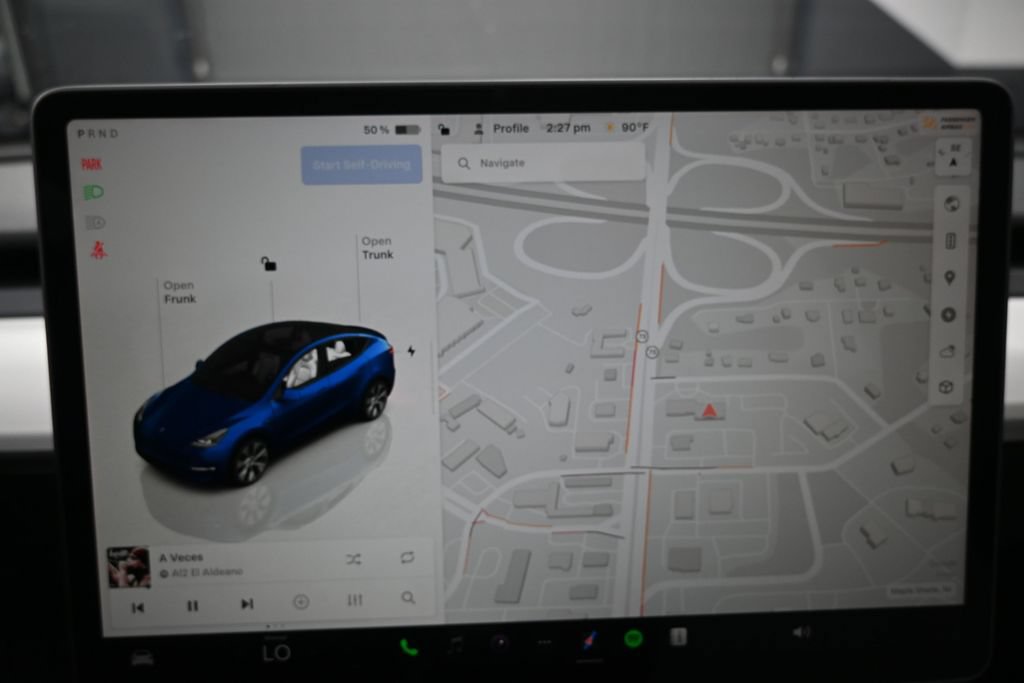 Used 2024 Tesla Model Y 2WD image 15