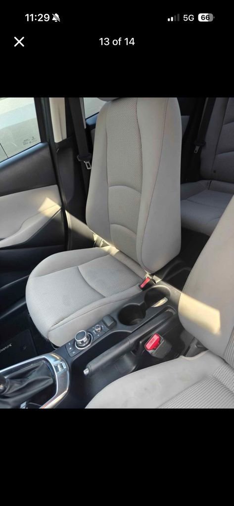 Used 2019 Toyota Yaris LE image 13