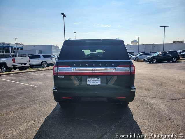 Used 2019 Lincoln Navigator Select AWD/4WD image 11