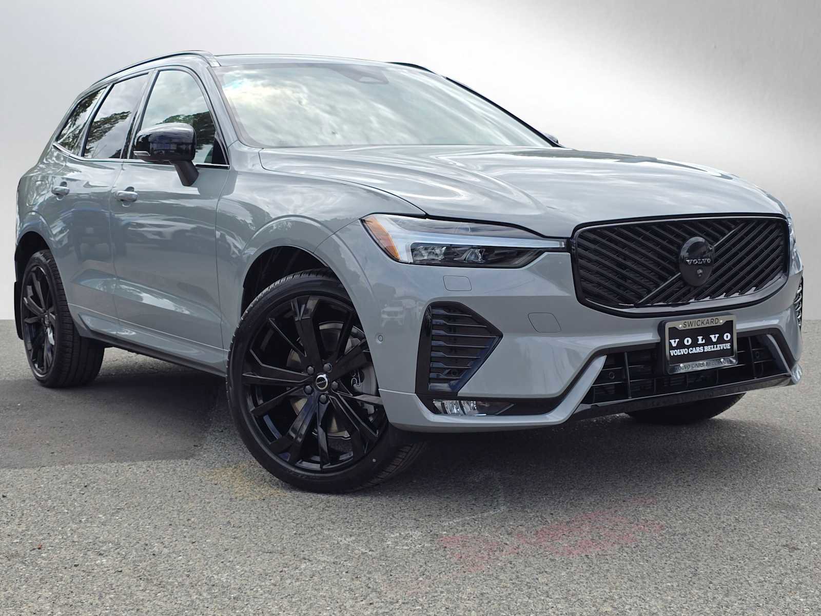 New 2026 Volvo XC60 B5 Ultra w/ Protection Package Premier AWD/4WD image 2
