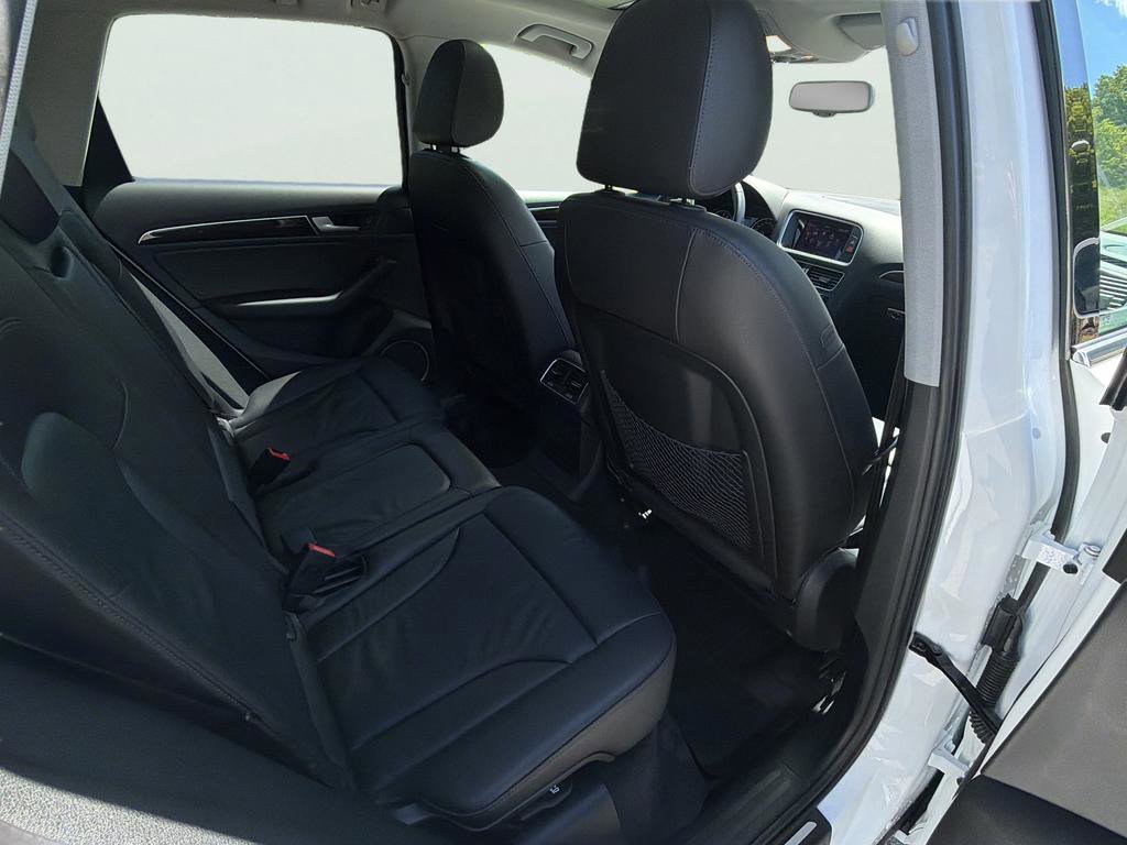 Used 2015 Audi Q5 2.0T Premium Plus w/ Technology Package AWD/4WD image 31