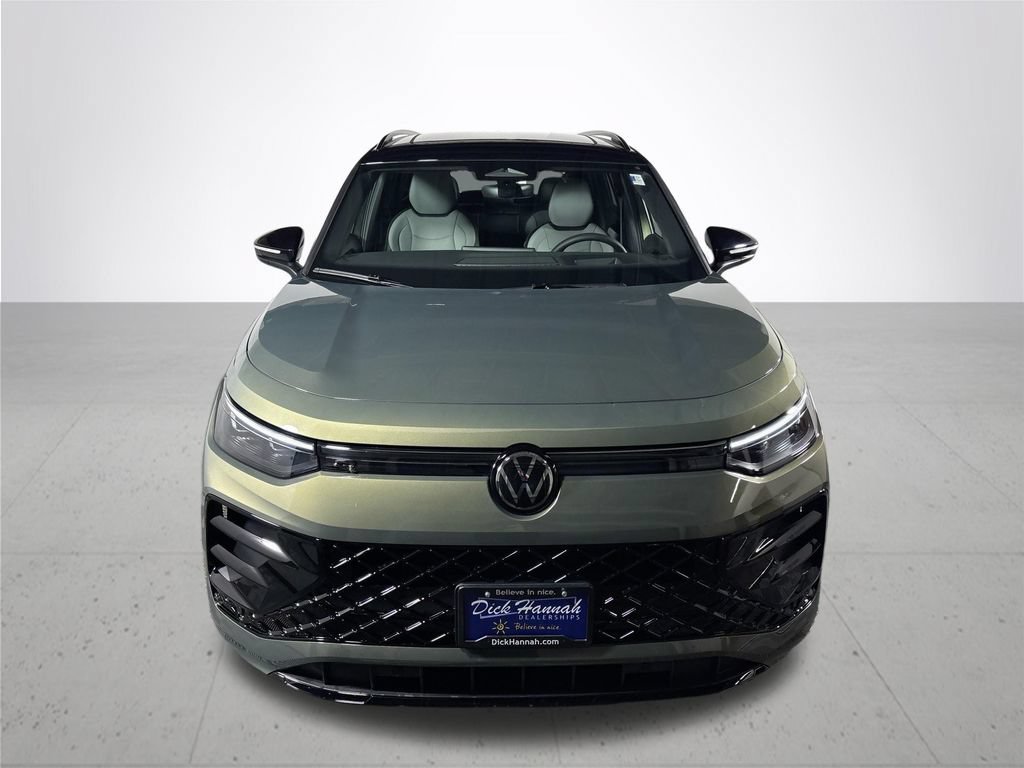 New 2026 Volkswagen Tiguan SE R-Line AWD/4WD image 3