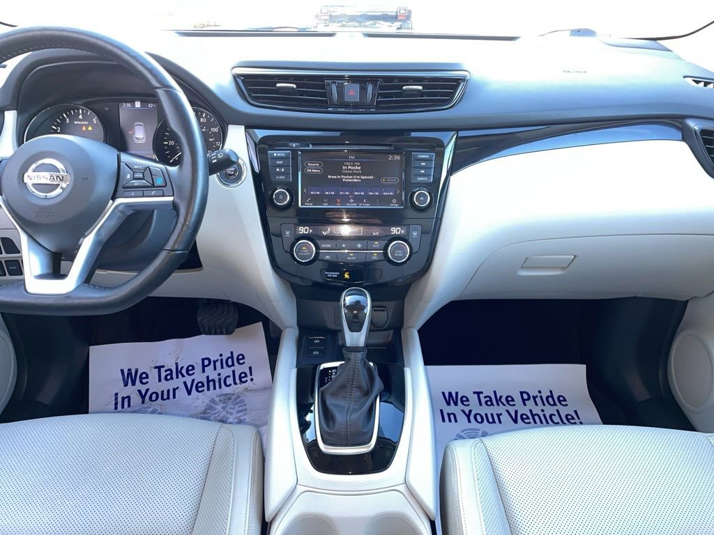 Used 2022 Nissan Rogue Sport SL image 11