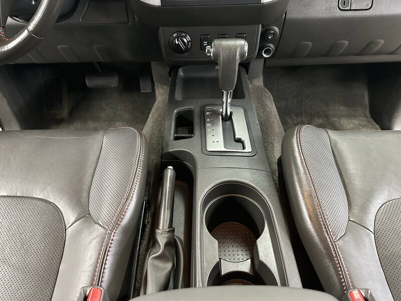 Used 2011 Nissan Xterra PRO-4X w/ Pro-4x Leather Pkg AWD/4WD image 22