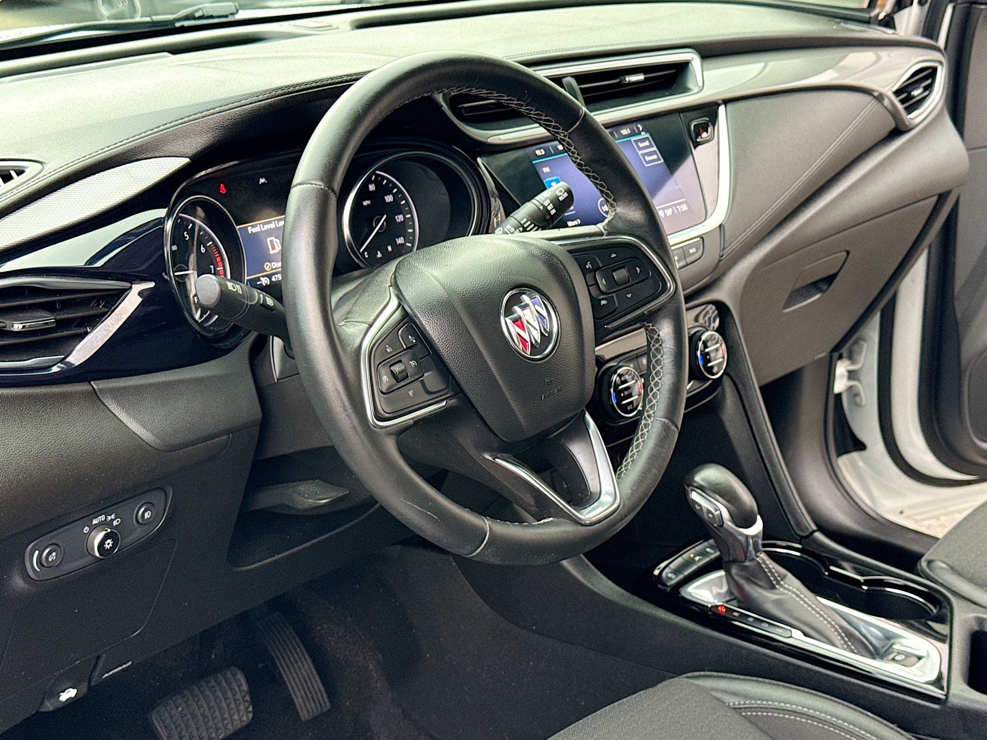 Used 2021 Buick Encore GX Select w/ Sport Touring Package image 4