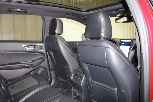 Used 2022 Ford Edge ST-Line image 25