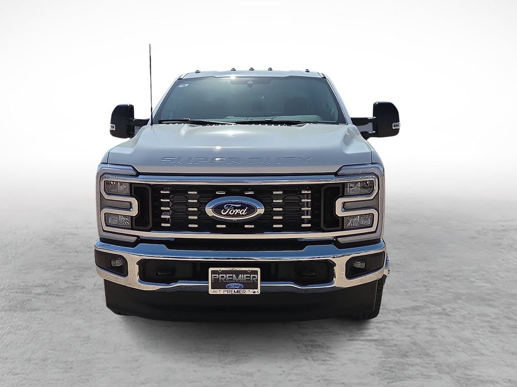 New 2026 Ford F350 Lariat w/ FX4 Off-Road Package AWD/4WD image 3