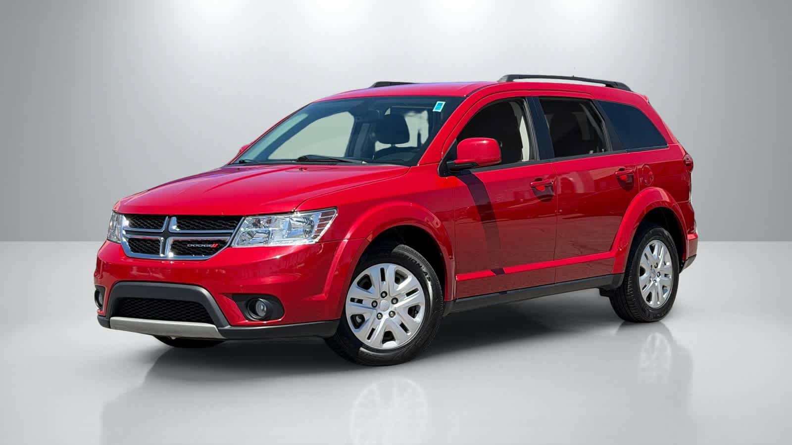 Used 2019 Dodge Journey SE w/ Connectivity Group FWD image 1