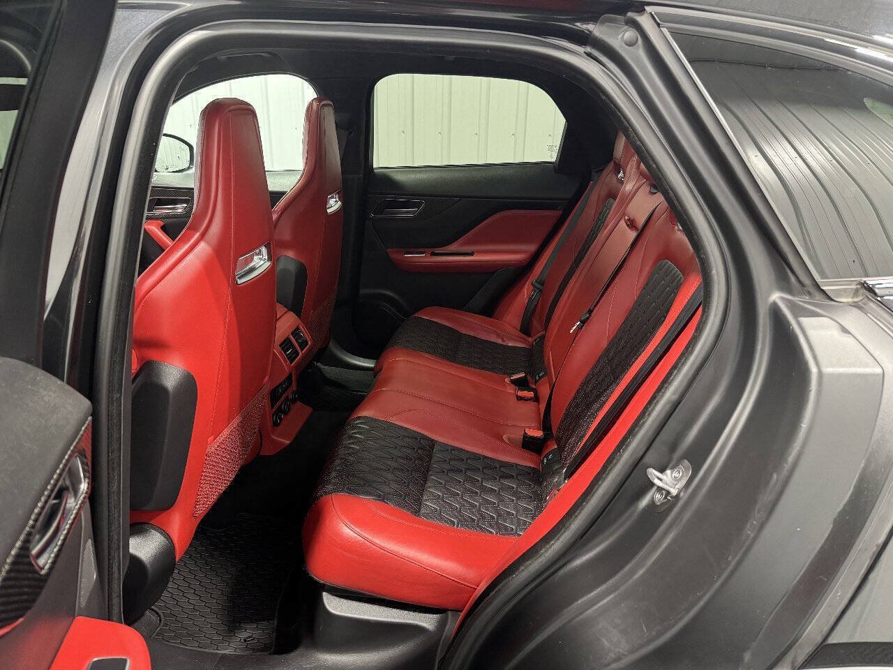 Used 2020 Jaguar F-PACE SVR AWD/4WD image 15