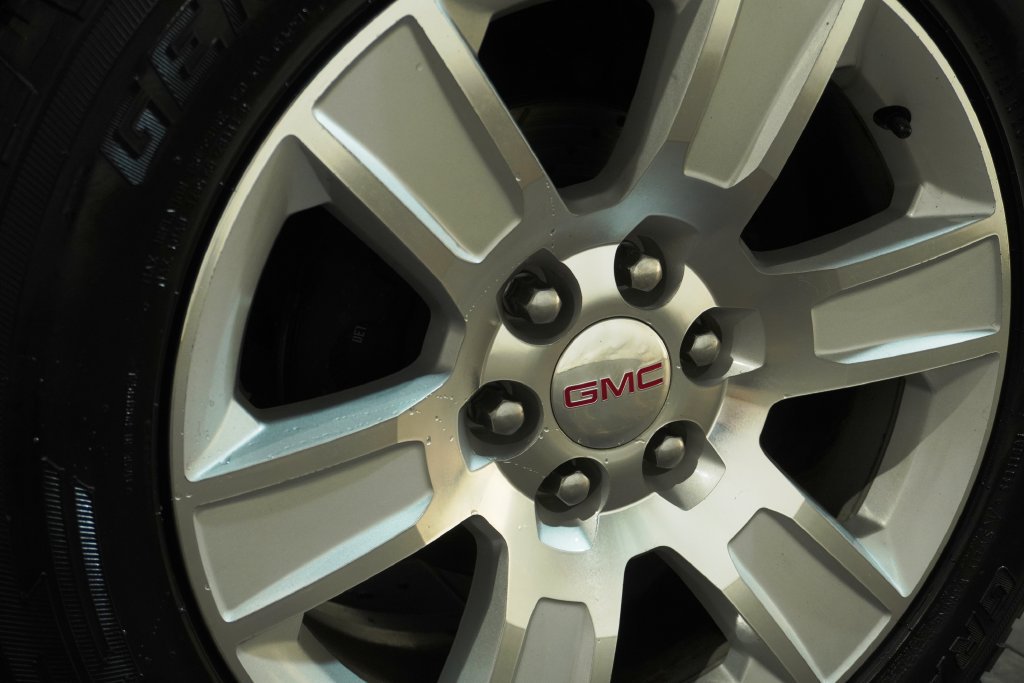 Used 2016 GMC Sierra 1500 SLT w/ SLT Premium Package AWD/4WD image 10