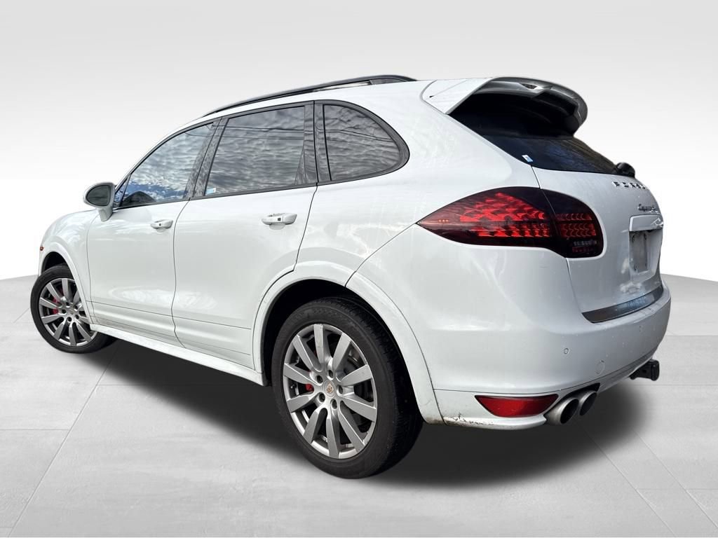 Used 2012 Porsche Cayenne Turbo image 6