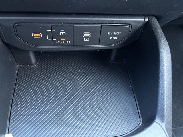 Used 2025 Kia K4 LXS image 17