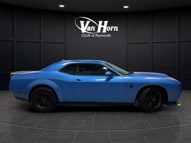 Used 2023 Dodge Challenger SRT Hellcat Redeye RWD image 2