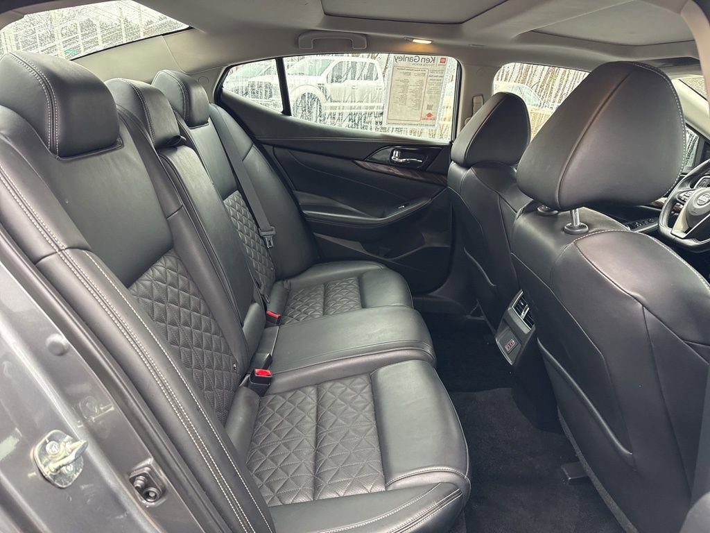 Used 2018 Nissan Maxima Platinum image 21