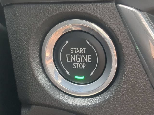 Used 2026 Buick Encore GX Avenir w/ Avenir Technology Package FWD image 27