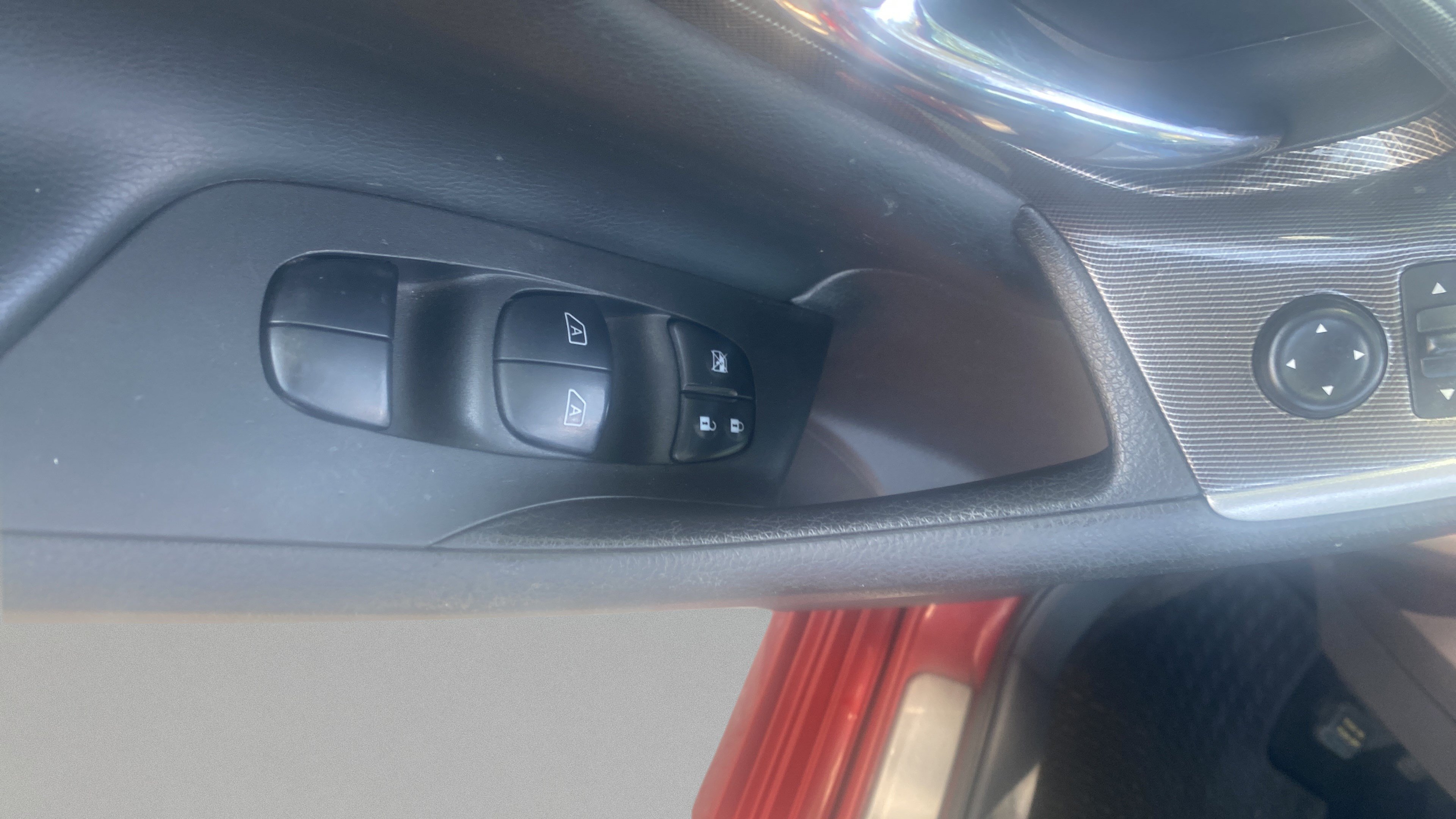 Used 2015 Nissan Altima 3.5 SL FWD image 11