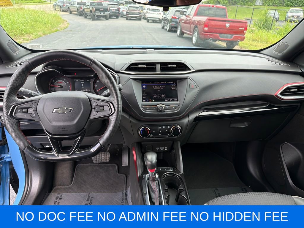Used 2023 Chevrolet TrailBlazer RS FWD image 14
