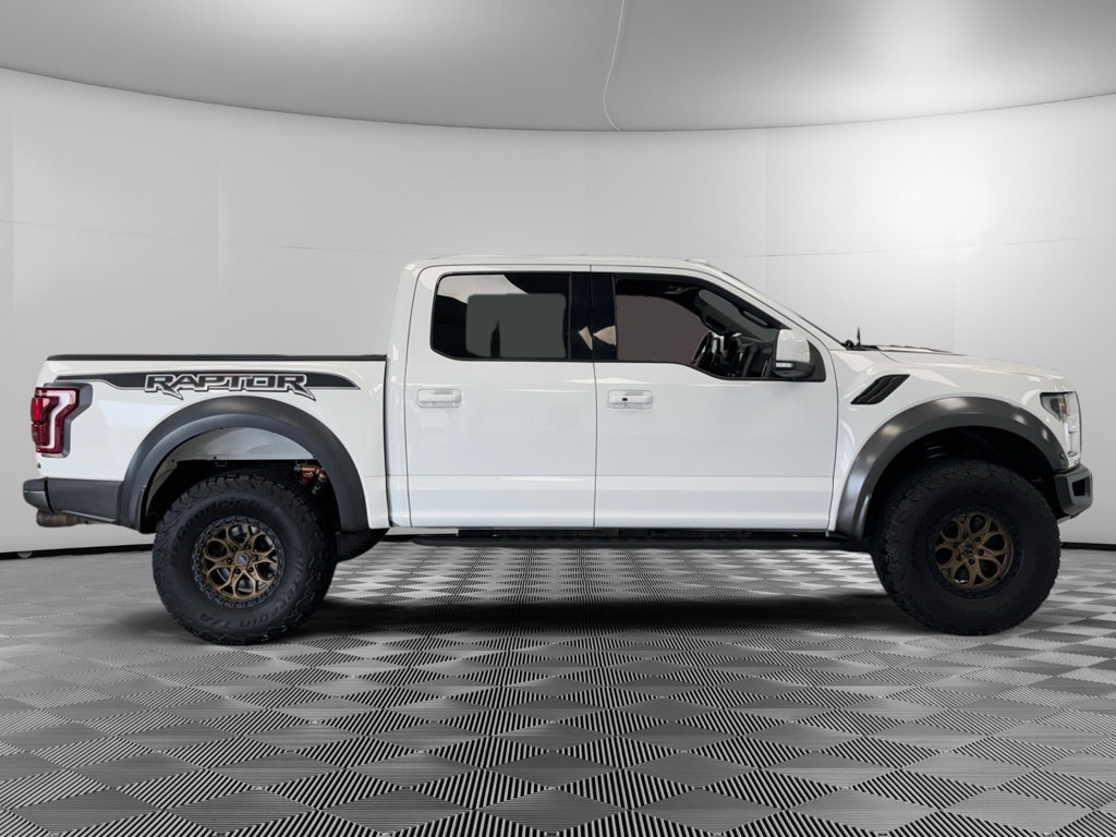 Used 2019 Ford F150 Raptor w/ Equipment Group 802A Luxury AWD/4WD image 8