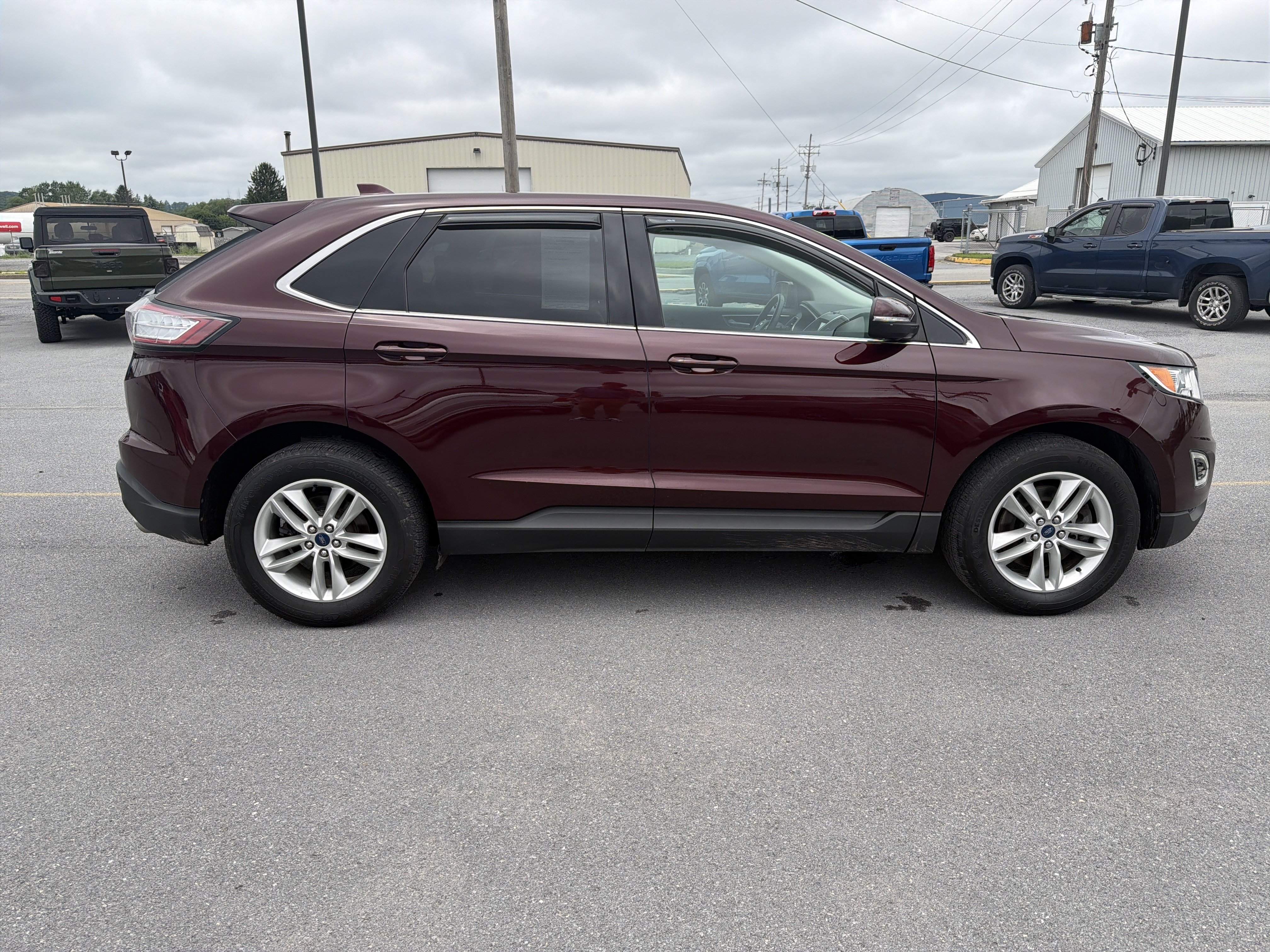 Used 2017 Ford Edge SEL w/ Equipment Group 201A AWD/4WD image 12