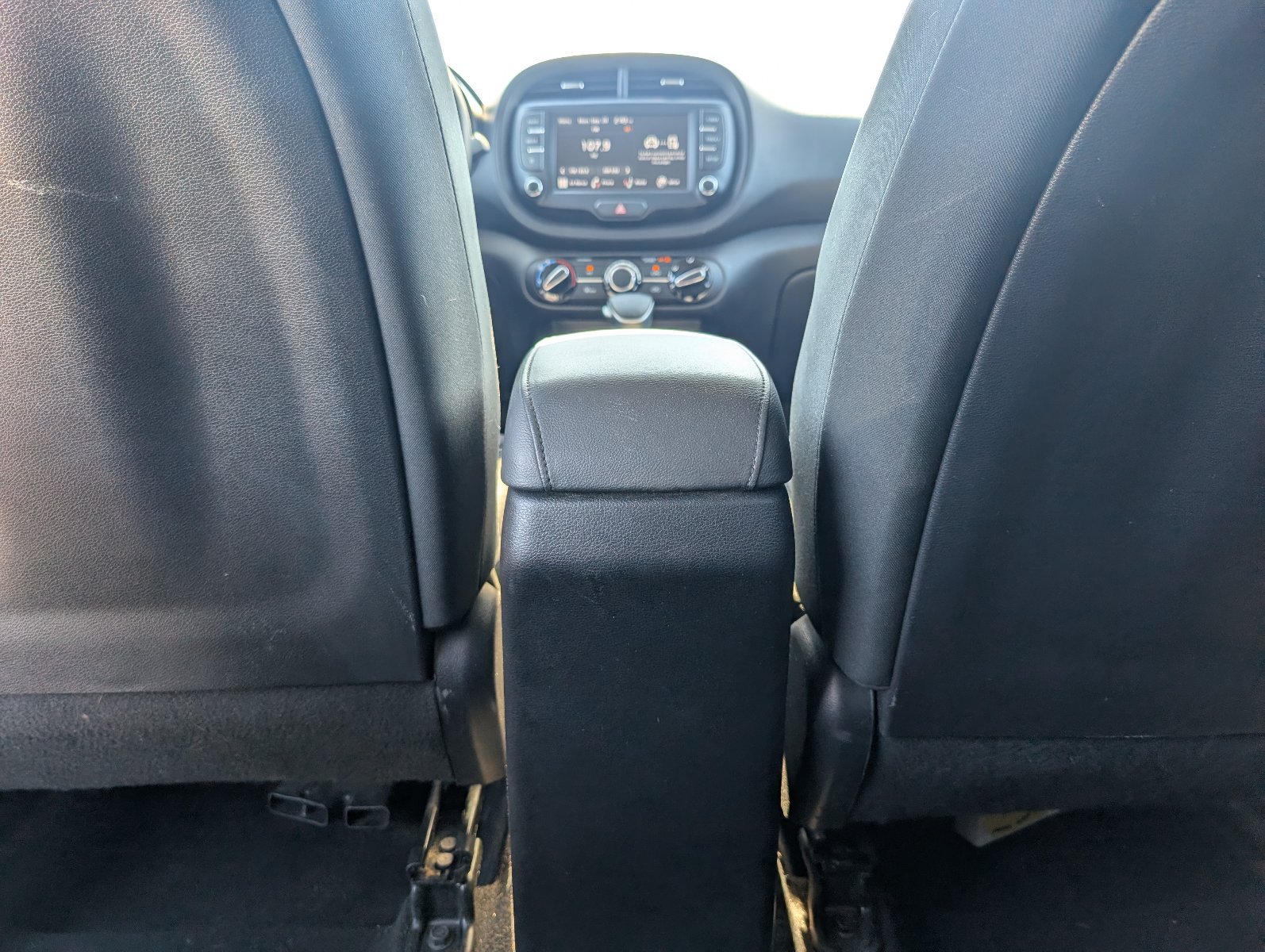 Used 2023 Kia Soul LX FWD image 29