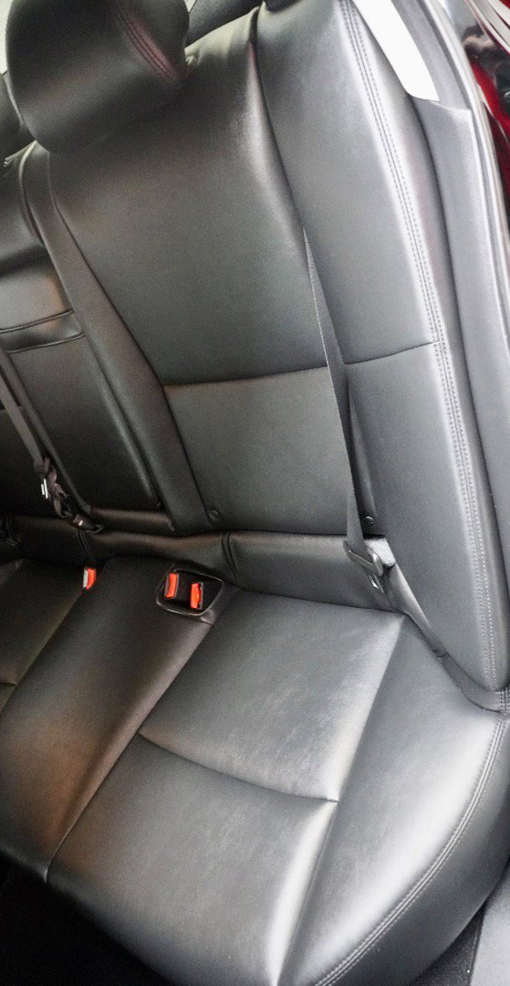 Used 2017 INFINITI Q50 Signature Edition w/ All Weather Package (L93) image 5