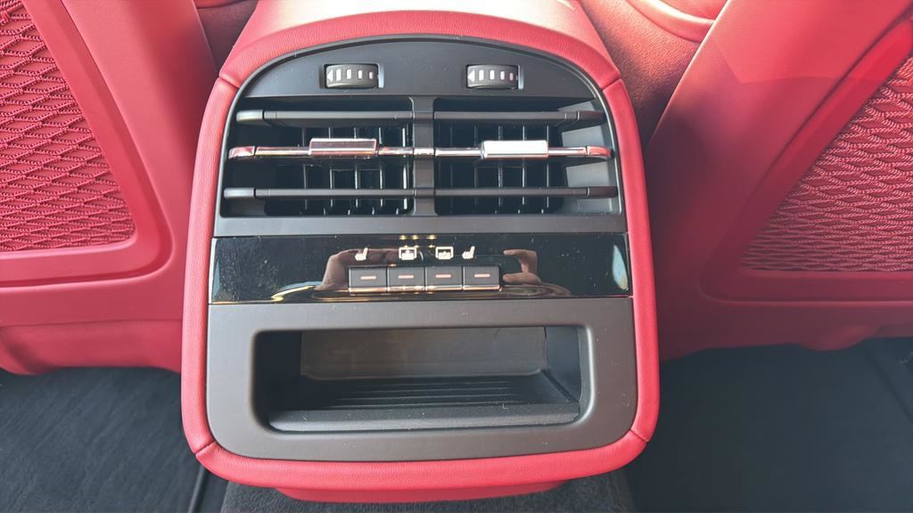 Used 2022 Maserati Quattroporte Modena Q4 image 27