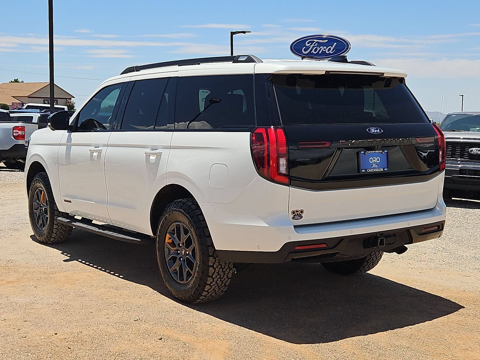 Used 2025 Ford Expedition Tremor AWD/4WD image 8